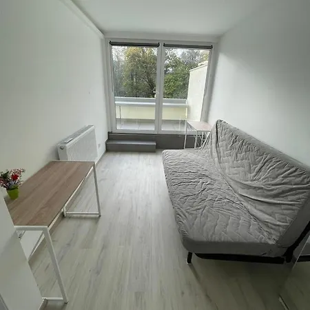 Apartment Schone Oase Mit Guter Anbindung