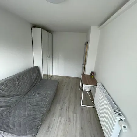 Apartment Schone Oase Mit Guter Anbindung *